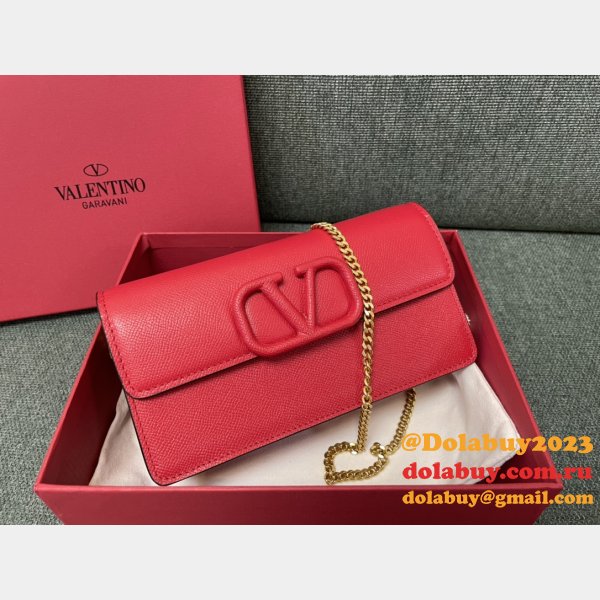 TOP Valentino Garavani Grained Calfskin Clutch
