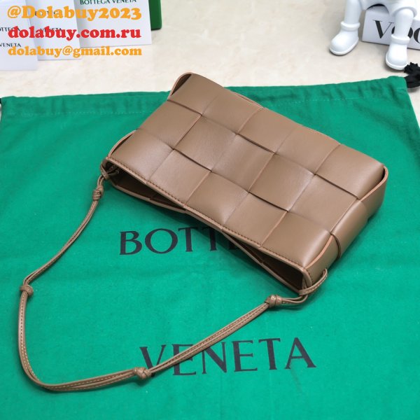 Fashion Club Bottega Veneta Cassette Intreccio 7741 Replica Bag