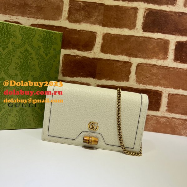 The Gucci Best Diana Replicas bag with bamboo 696817