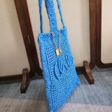 CHLOE Summer Banana tote bag in raffia