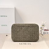 Bottega Veneta Intrecciato Parachute Large handbag suede