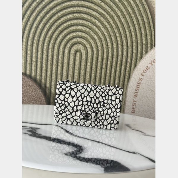 CC Water droplet black and white pearl Handbag 20CM