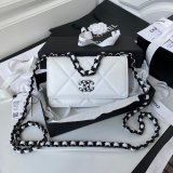 Best Quality Replica New WOC AP0957 19 Wallet Chain Glossy Calfskin Bag