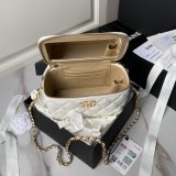 Top Quality Vanity AP3940 Classic Chain Replica Bag Black/White