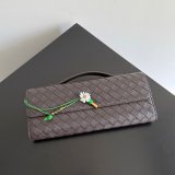 Women's Andiamo Clutch in Ardoise