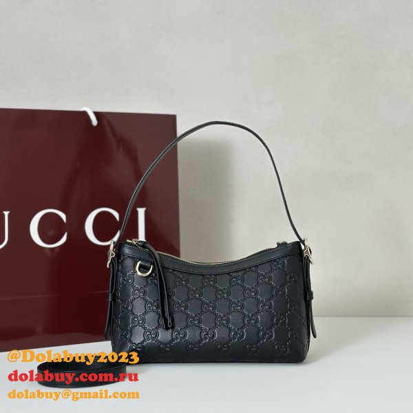 Gucci GG Emblem Small Shoulder Best 847450 Bag