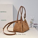 TOP Bottega Veneta small Parachute bag suede