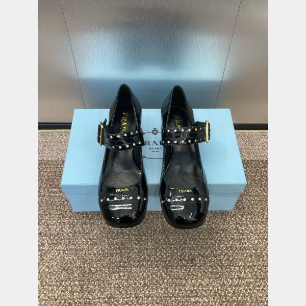 Prada 1:1 Mirror Patent Leather Mary Jane Pumps