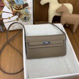 Top Kelly Classique To Go wallet