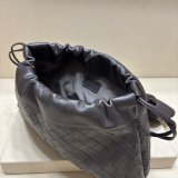 New Bottega Veneta Giorno Shoulder bag