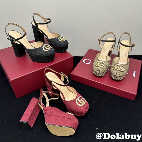 Women's Platform Pump With Double G Canvas