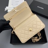 2026 CC LAMBSKIN WOC BAG AP3938