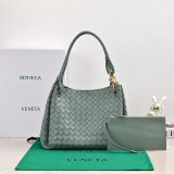 Top Bottega Veneta Intrecciato Parachute Large handbag 796571