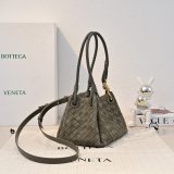 TOP Bottega Veneta small Parachute bag suede