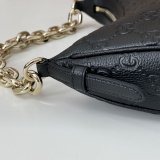 Knockoff Gucci GG Emblem Medium Shoulder Chain 820453 Black Bag