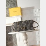 Top Fendi Wallet On Chain Baguette leather bag