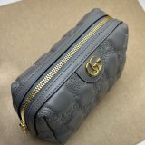 Designer Gucci GG Matelassé beauty 726047 case Bag