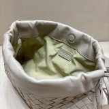 New Bottega Veneta Giorno Shoulder bag