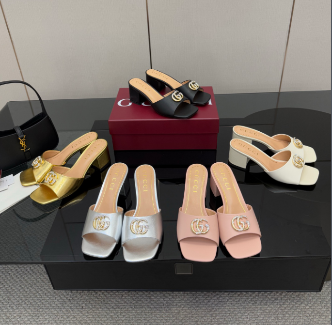 Gucci Women Double G Slide Sandal